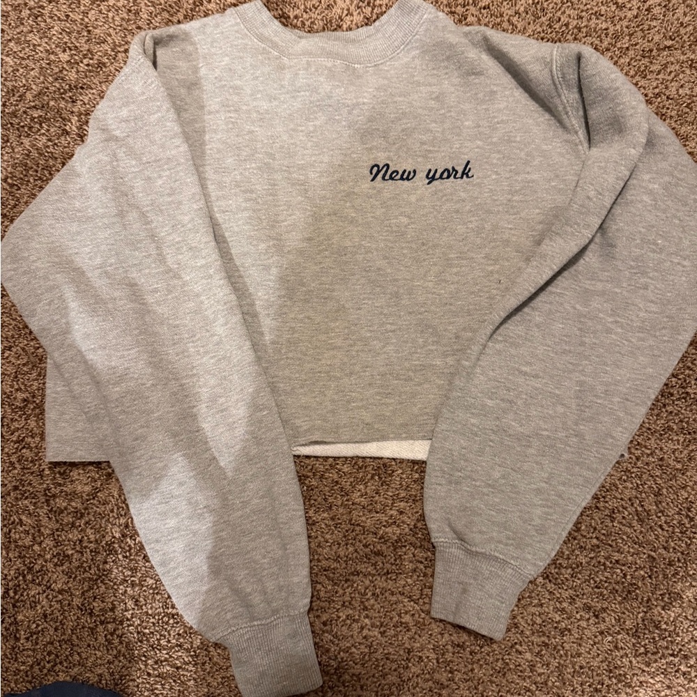 Brandy Melville Gray 'New York' Cropped Sweatshirt